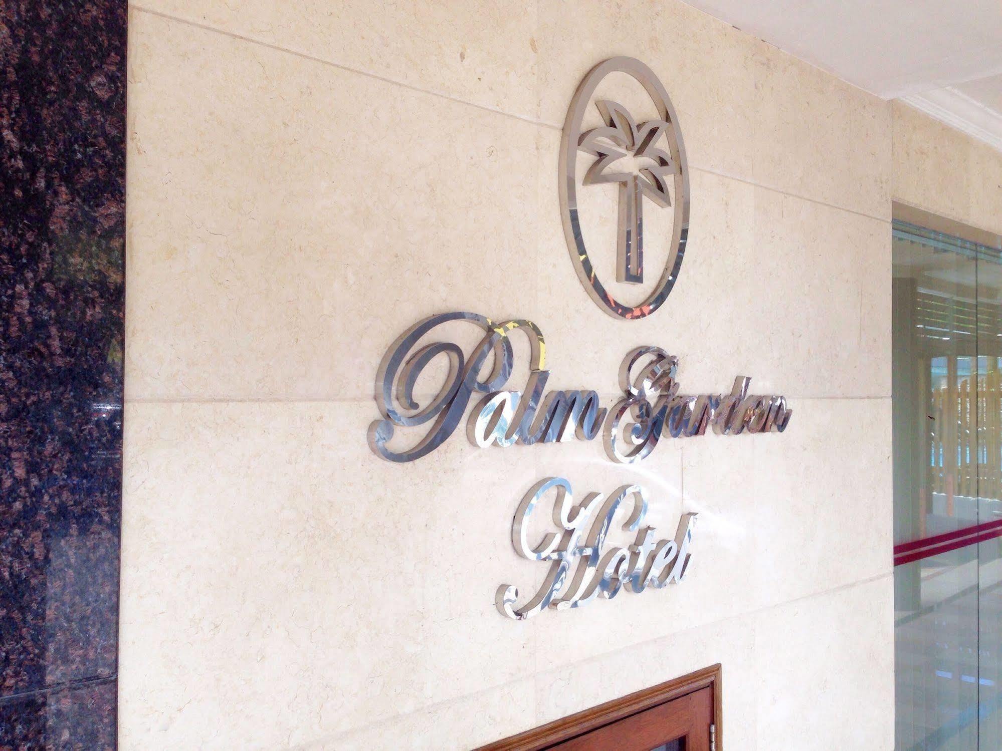 Palm Garden Hotel Brunei Bandar Seri Begawan Exterior foto